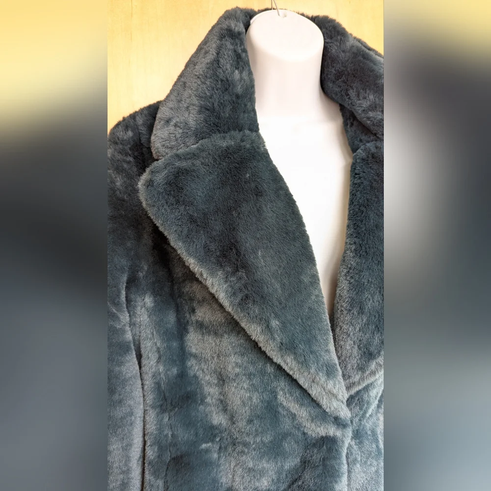 LOFT Plush Faux Fur Jacket in Teal. Small. NWT. - Picture 3 of 5